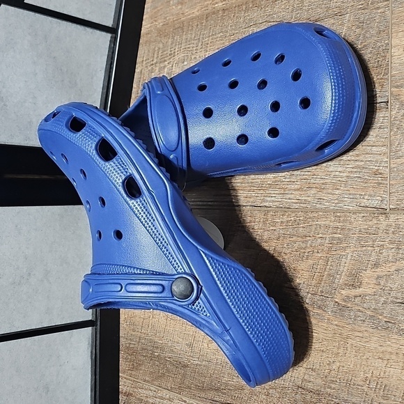 C&C California Blue Water Shoes with Ventilation Holes and Adjustable Heel Strap - Picture 5 of 7